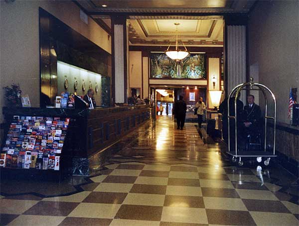 hotel_edison_lobby