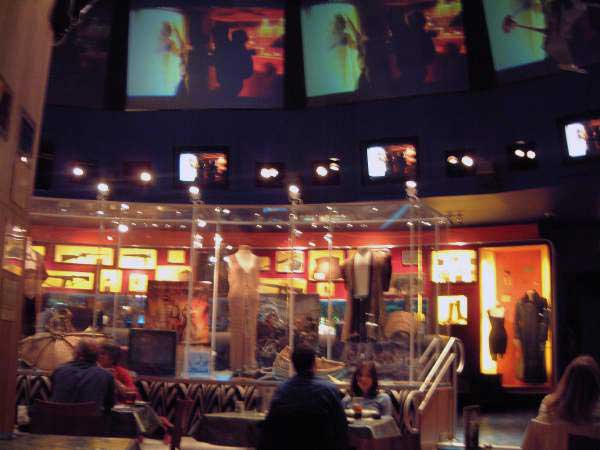 planet_hollywood_2